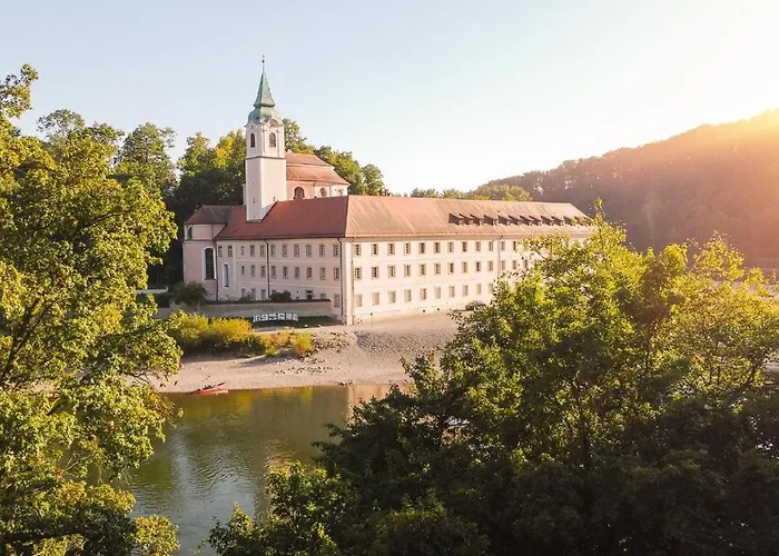 Waldhaeusl Am Donaudurchbruch * Kelheim